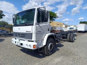 Mercedes Benz Mb Atron 1719 Ano 2016 Toco No Chassi