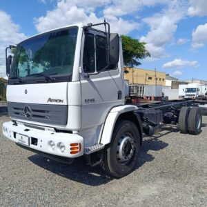 Mercedes Benz Mb Atron 1719 Ano 2016 Toco No Chassi